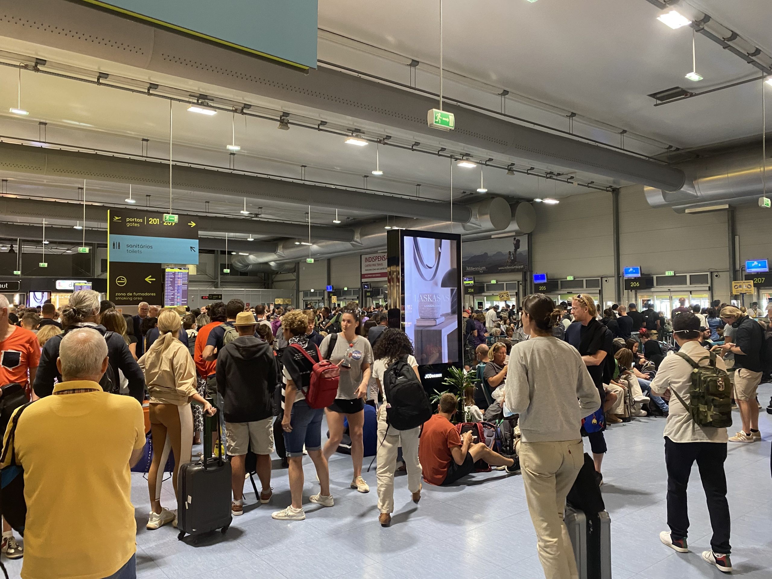Bientôt un nouvel aéroport à 80km de Lisbonne ?
