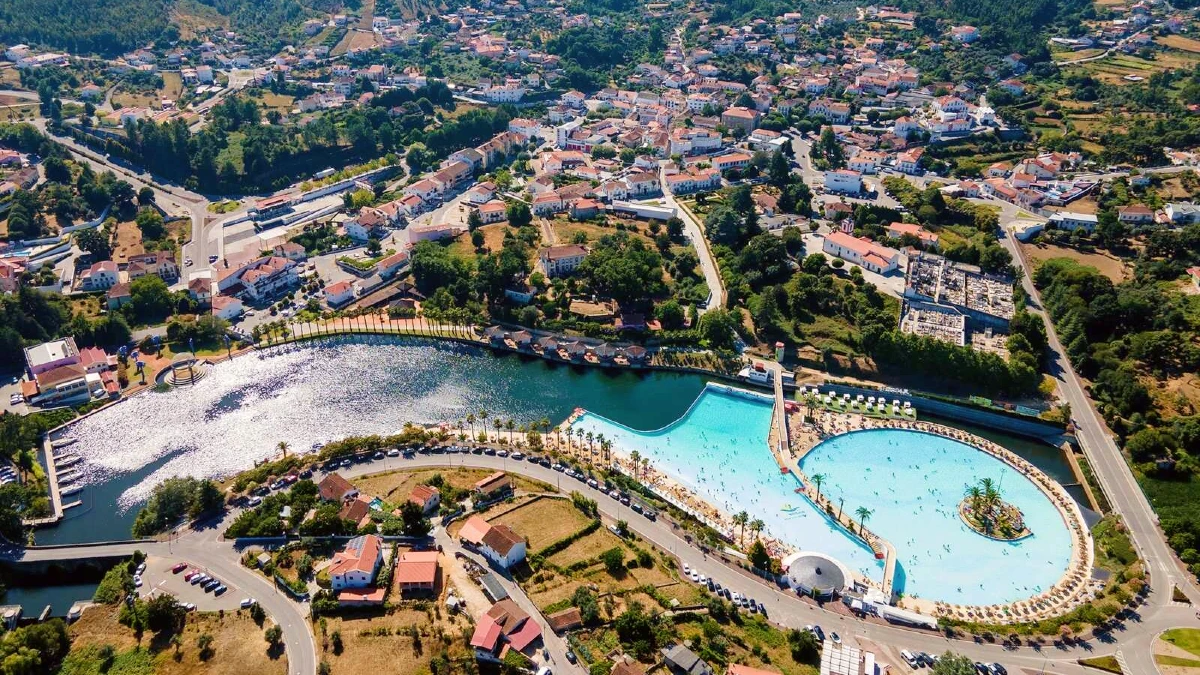 piscine a vague praia das rocas