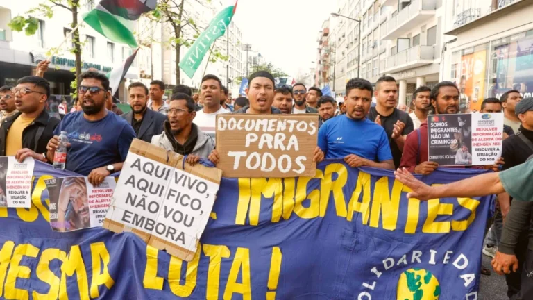 manifestation loi portugal expulsion