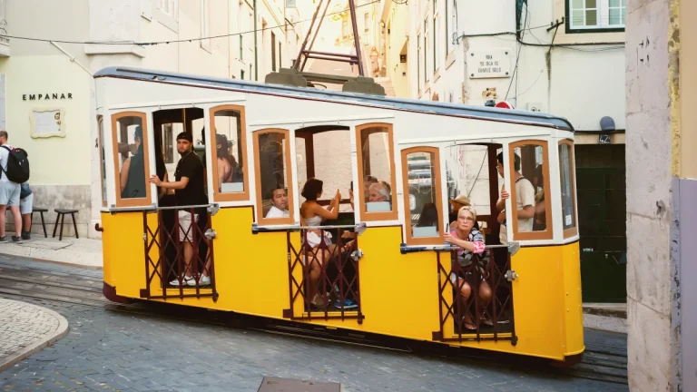 funiculaire lisbonne