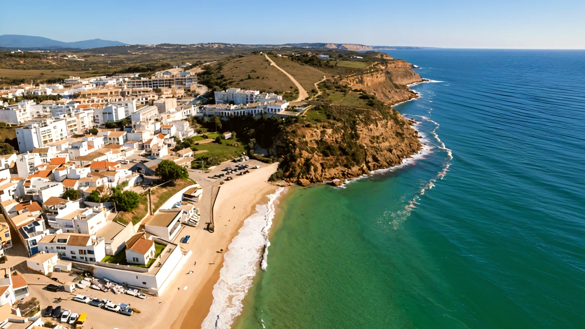 Praia do Burgau, la perle discrète d&rsquo;Algarve