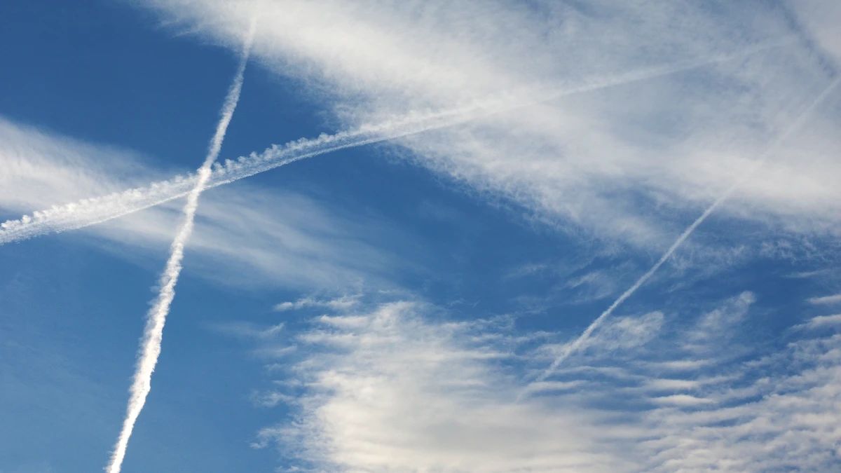 contrails
