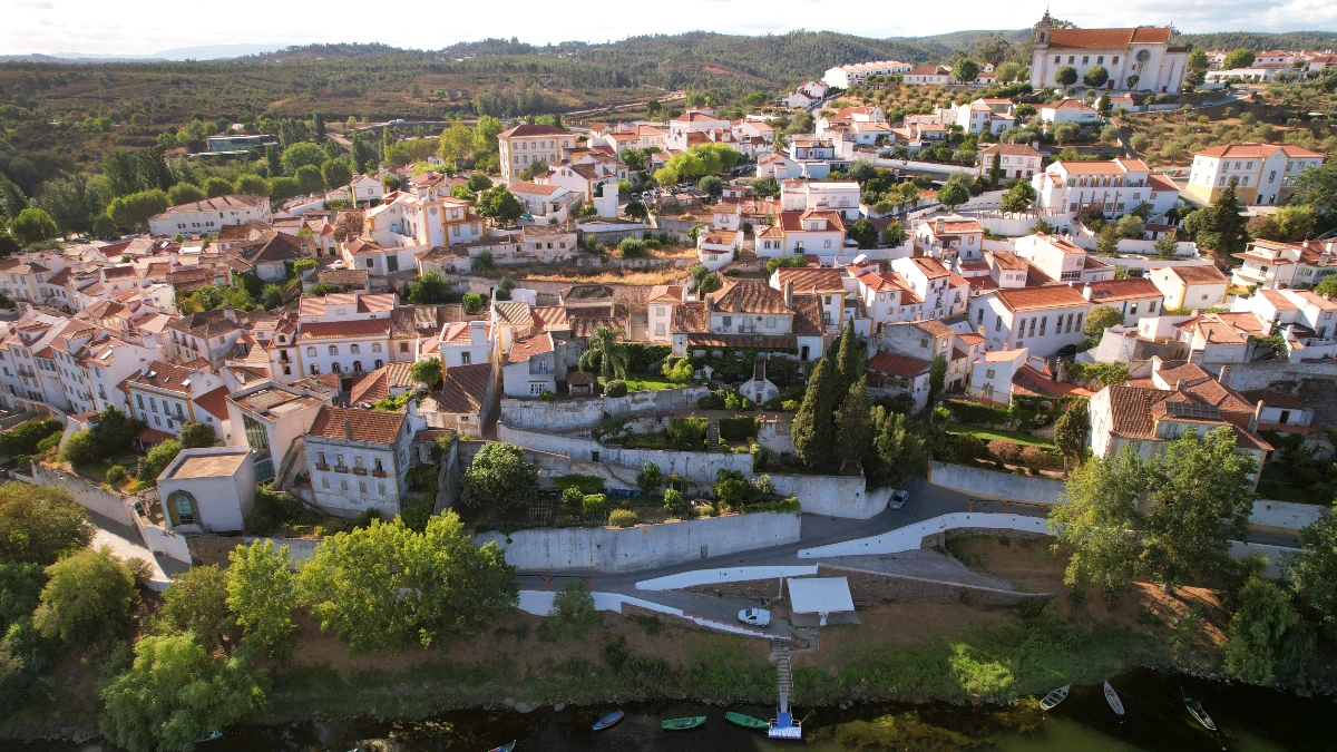Constância village