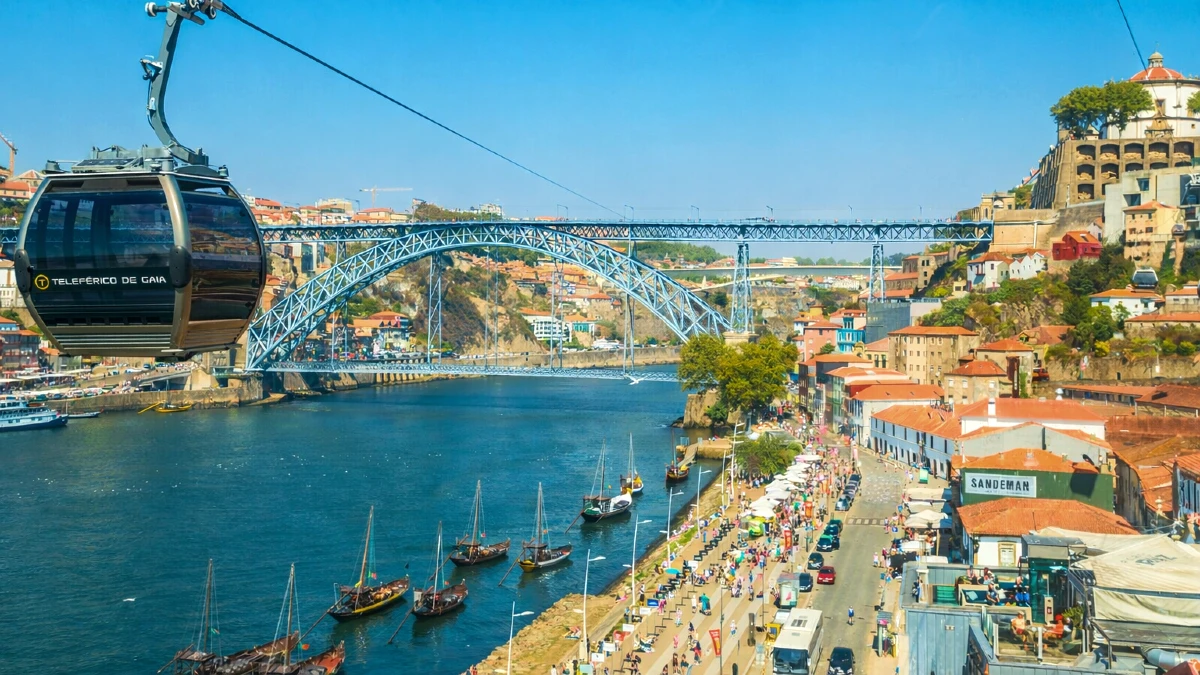 Santa Marinha e São Pedro da Afurada