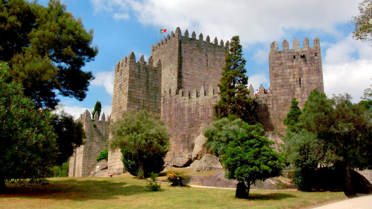 chateau guinaraes