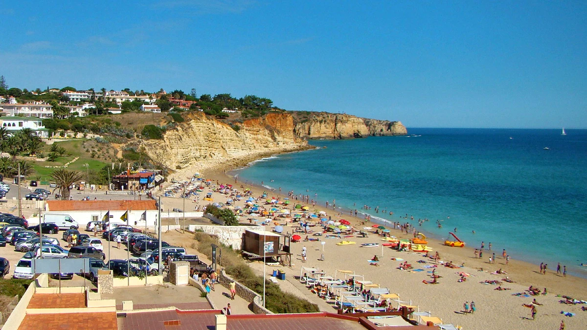 Praia de Porto de Mós lagos