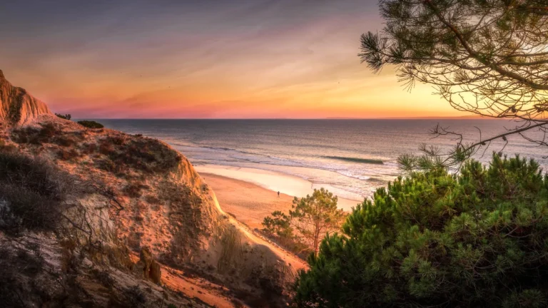 praia da falesia coucher