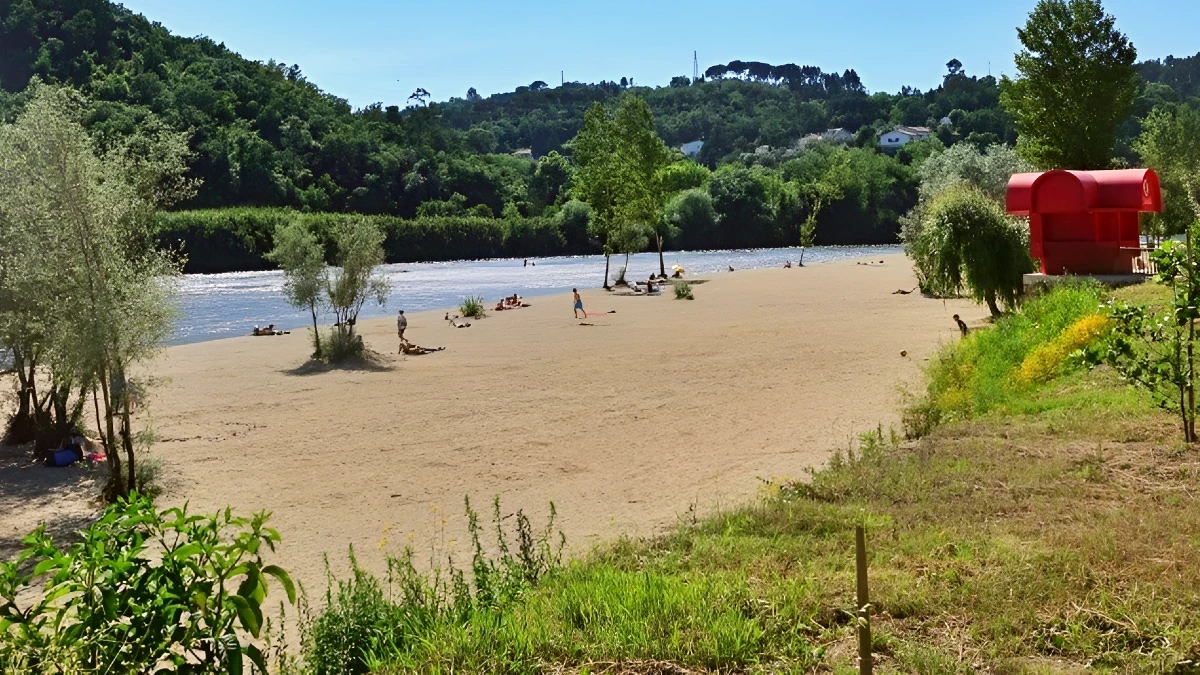 praia rebolim