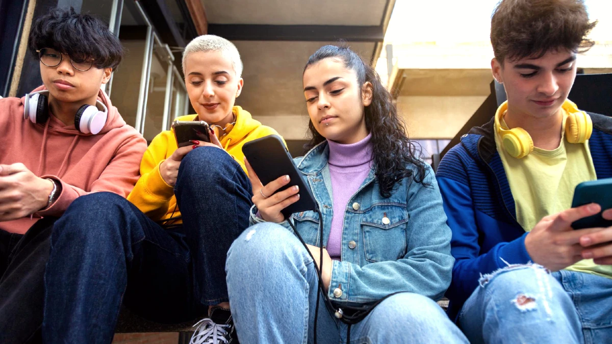 adolescent securite smartphone