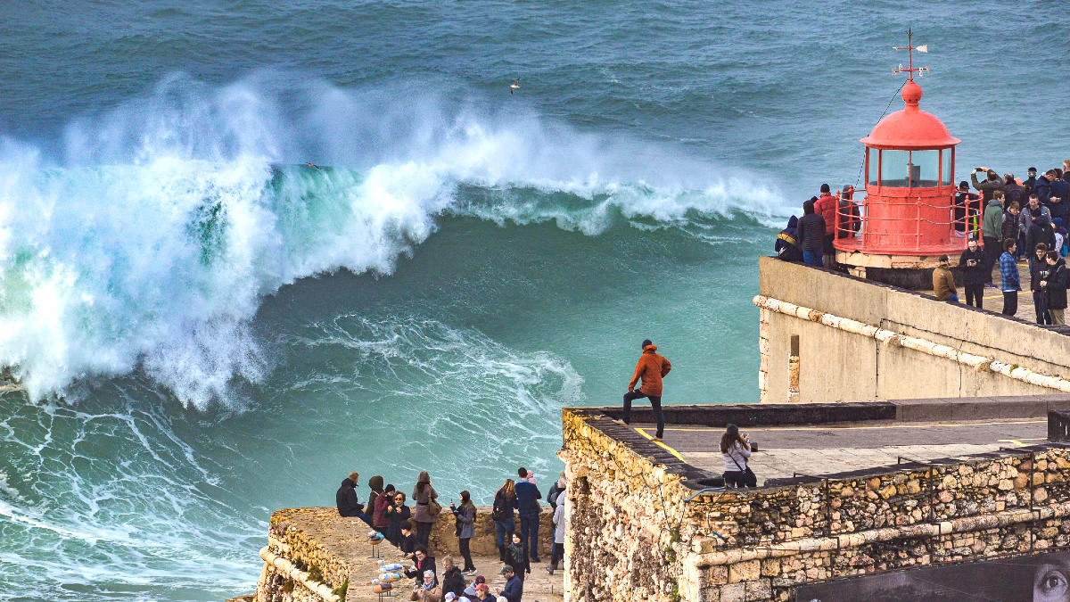 nazare 12m
