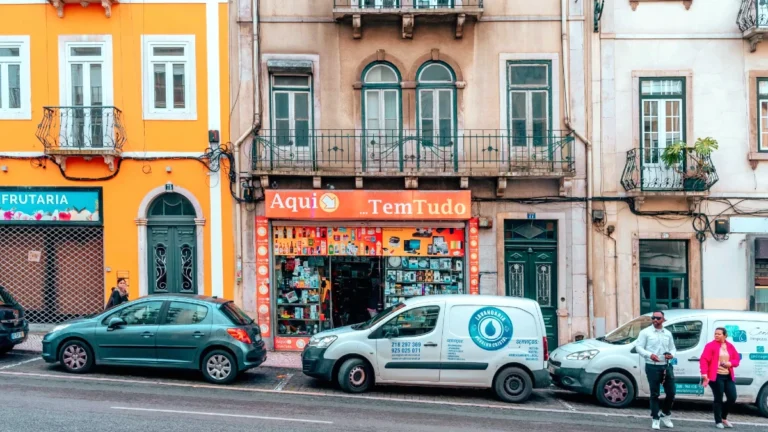À Lisbonne, il est possible de stationner gratuitement pour seulement 12 € par an