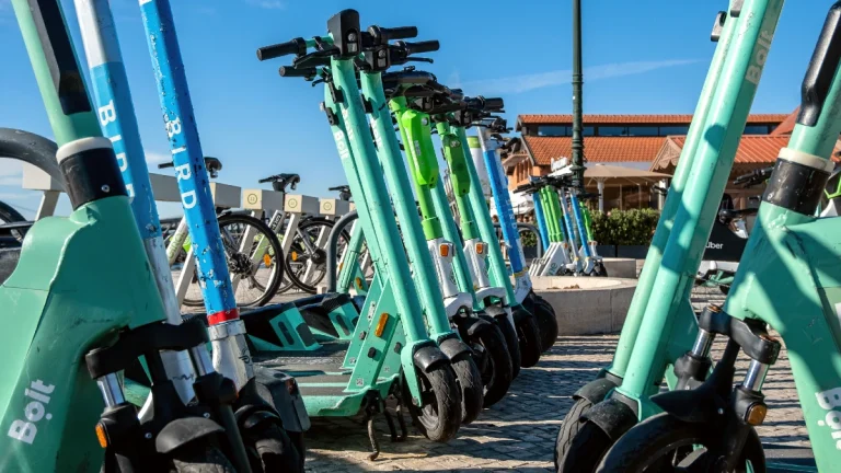 trottinettes libre service